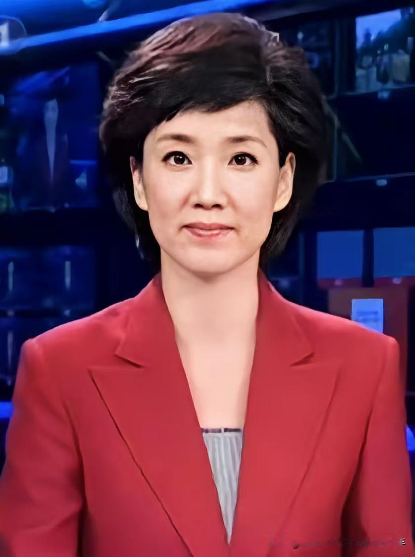 二零二六年，当年央视著名的主持人 —— 李修平。

二零一五年前后，深受观众喜爱