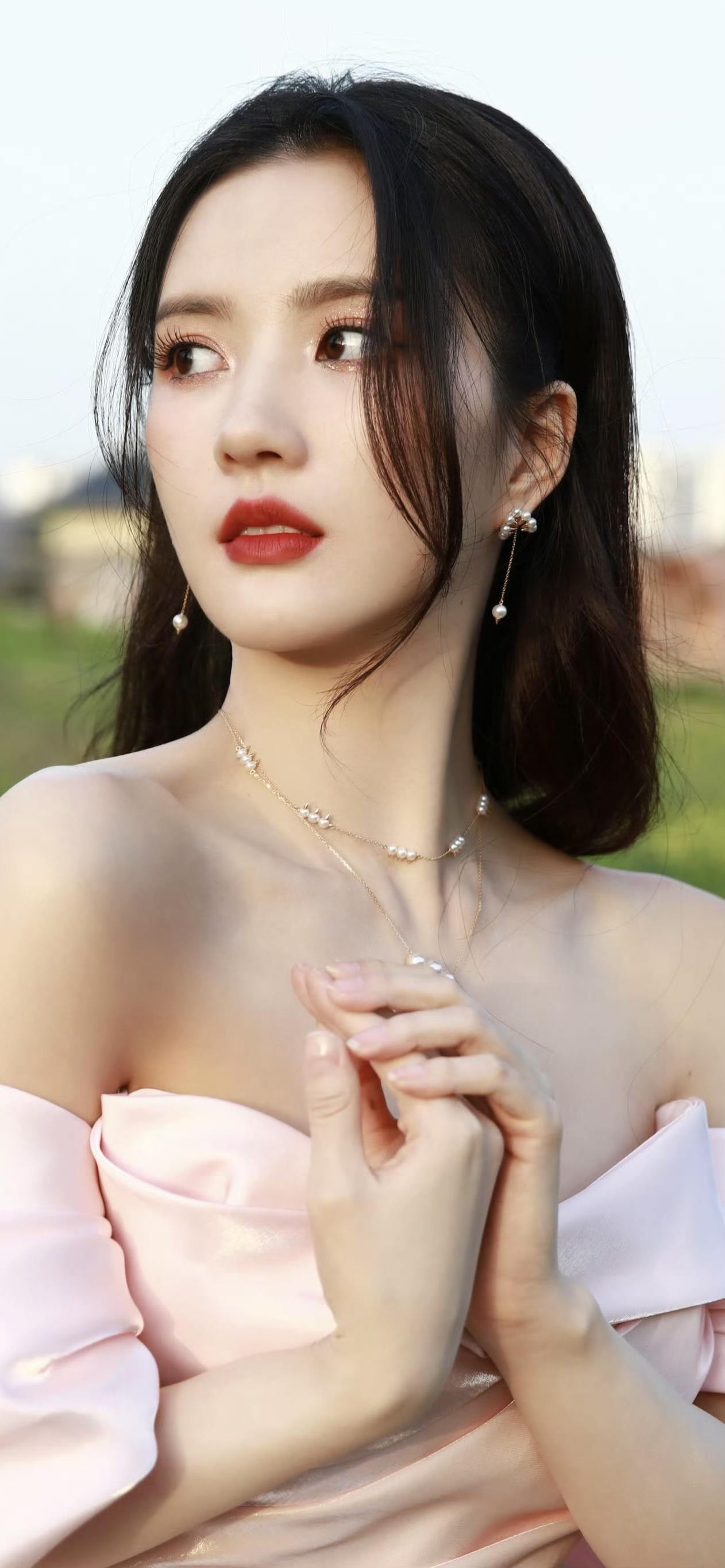 美女壁纸-第5958期-刘些宁