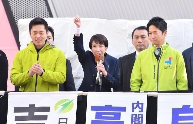 高市早苗又不辞职了？花了30年爬上首相宝座，只用12天决定去留。日本首相高市早苗