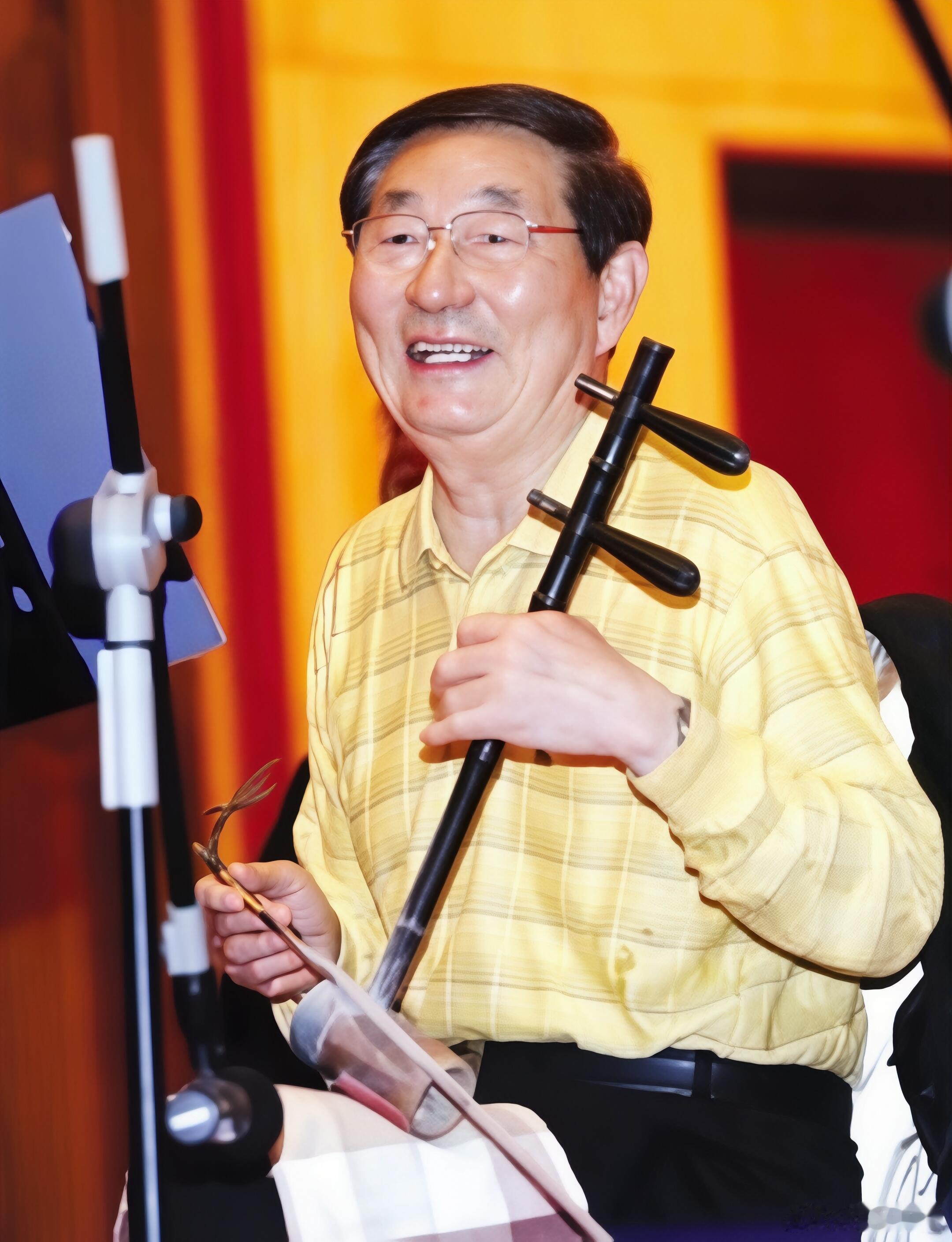 缅怀 