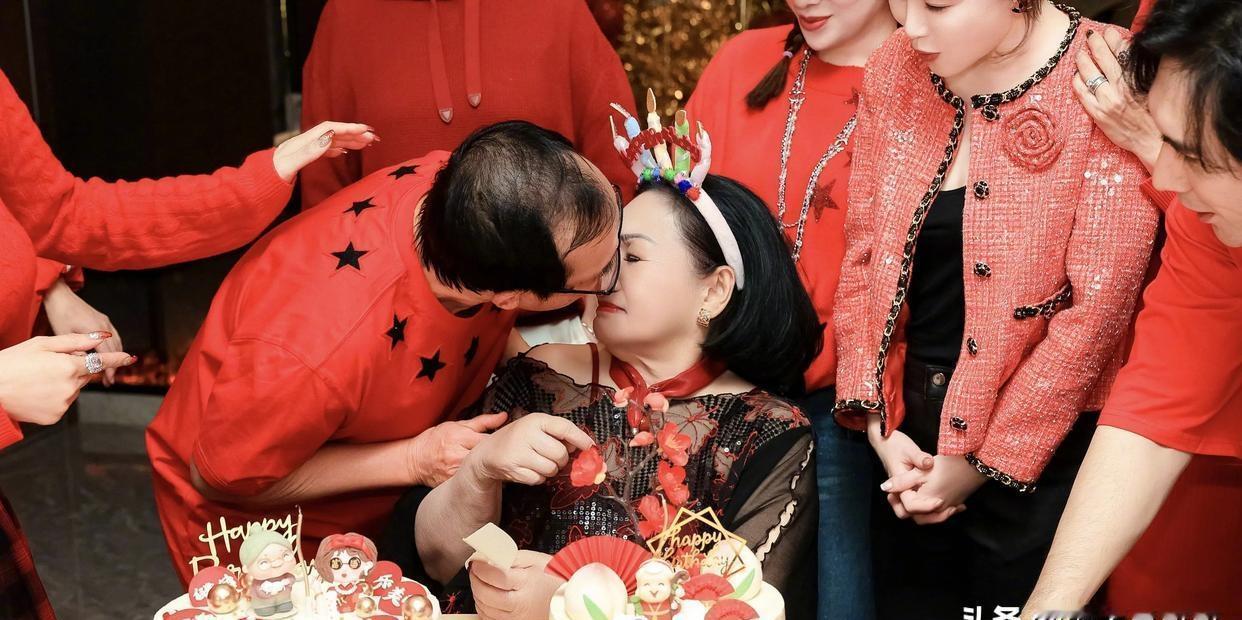 别再吹东契奇了，他就是NBA总决赛史上最华丽的数据骗局！
当一支球队的核心，场均