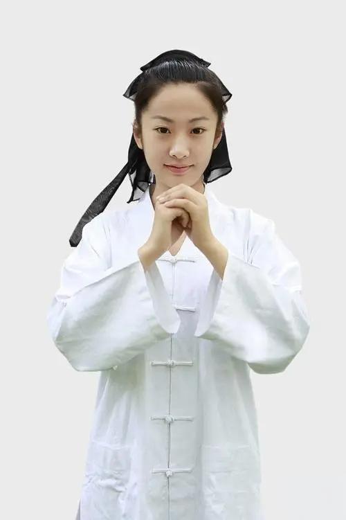 最近他们西方开始流行的高危传染病提醒我们几件事。
    据世卫组织介绍，汉坦病