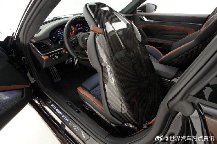 保时捷Porsche 992 Stinger GTR，颜色很少见哦！ ​​​