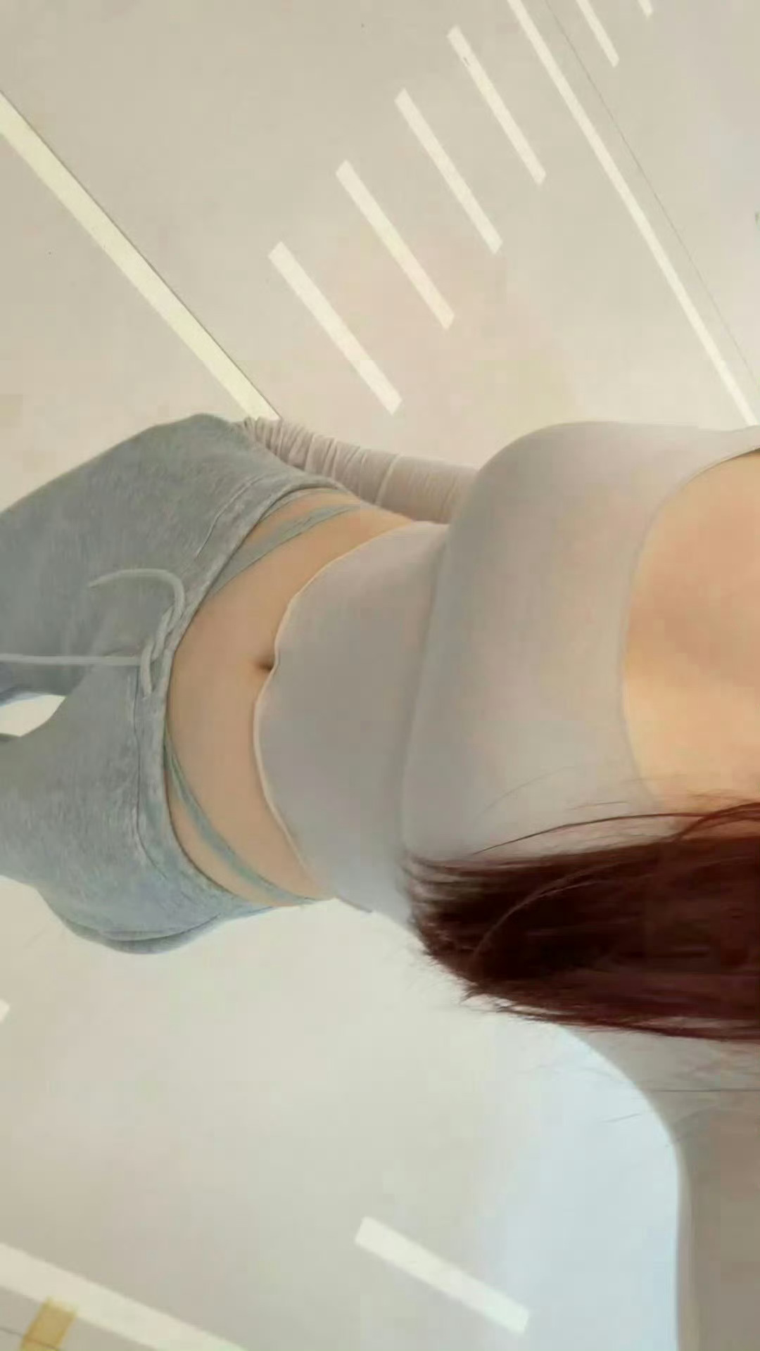 自从练了瑜伽后 老公下班都早了 