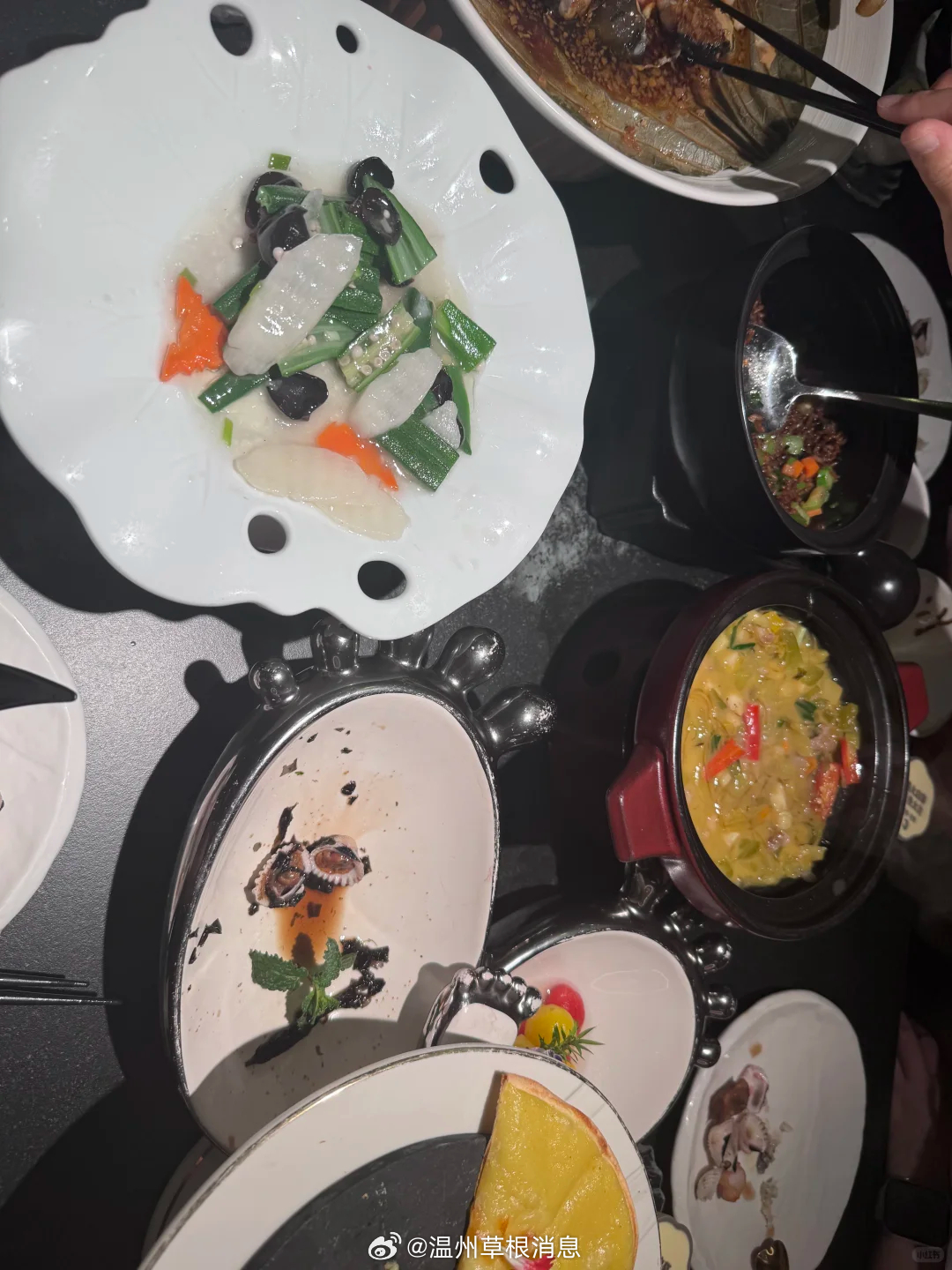 【温州一餐厅！网友：500元吃个寂寞】网友爆料，在苍南宝龙广场某网红餐厅消费五百