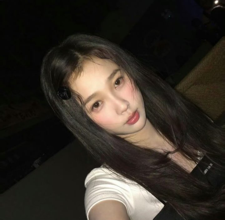 虞书欣虞书欣姜小暮曼市日常虞书欣姜暮18宫格日常虞书欣发了姜小暮日常 