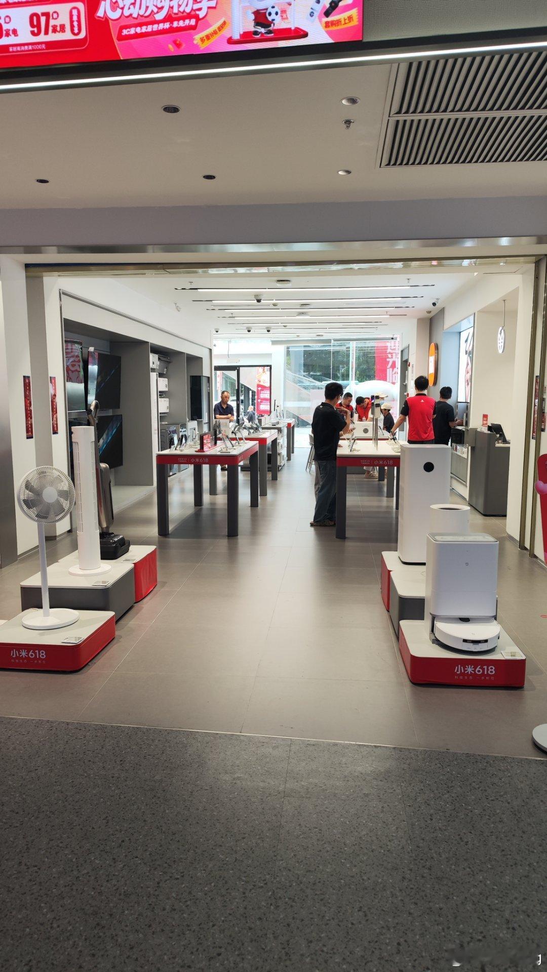 都说小米，苹果，华为手机都降价了，来京东Mall看看👀，还是苹果🍎家人多