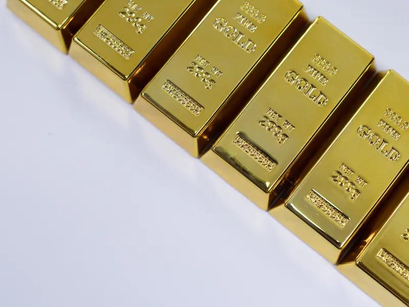 最近金价那涨势，简直让人惊掉下巴！8月以来，现货黄金价格累计上涨超13%。8月2