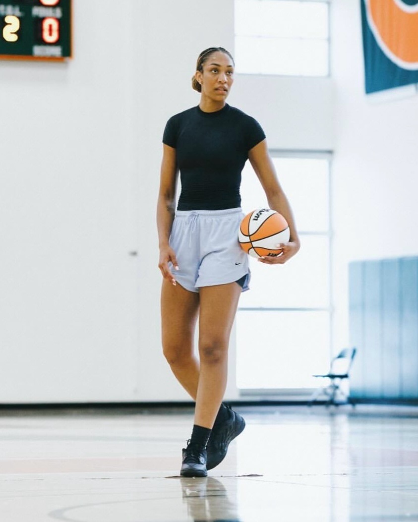 A'ja Wilson 在近日训练中上脚了一双 Nike A'Two “Trip