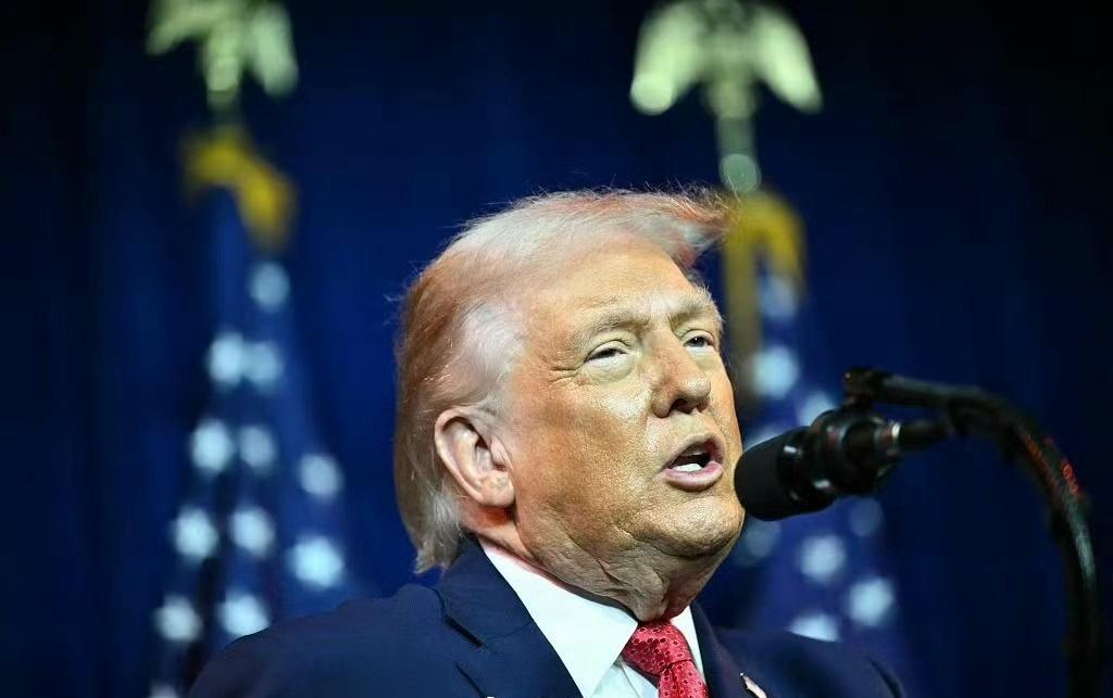 【特朗普称对委第二波军事打击取消】美国总统特朗普9日称，已取消此前预计的对委内瑞