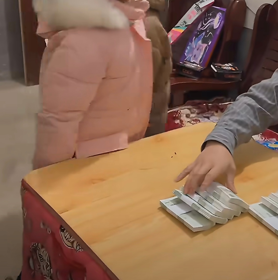 500块压岁钱发出5万的感觉嘿嘿，这气势足的很，妥妥的大富豪！ 