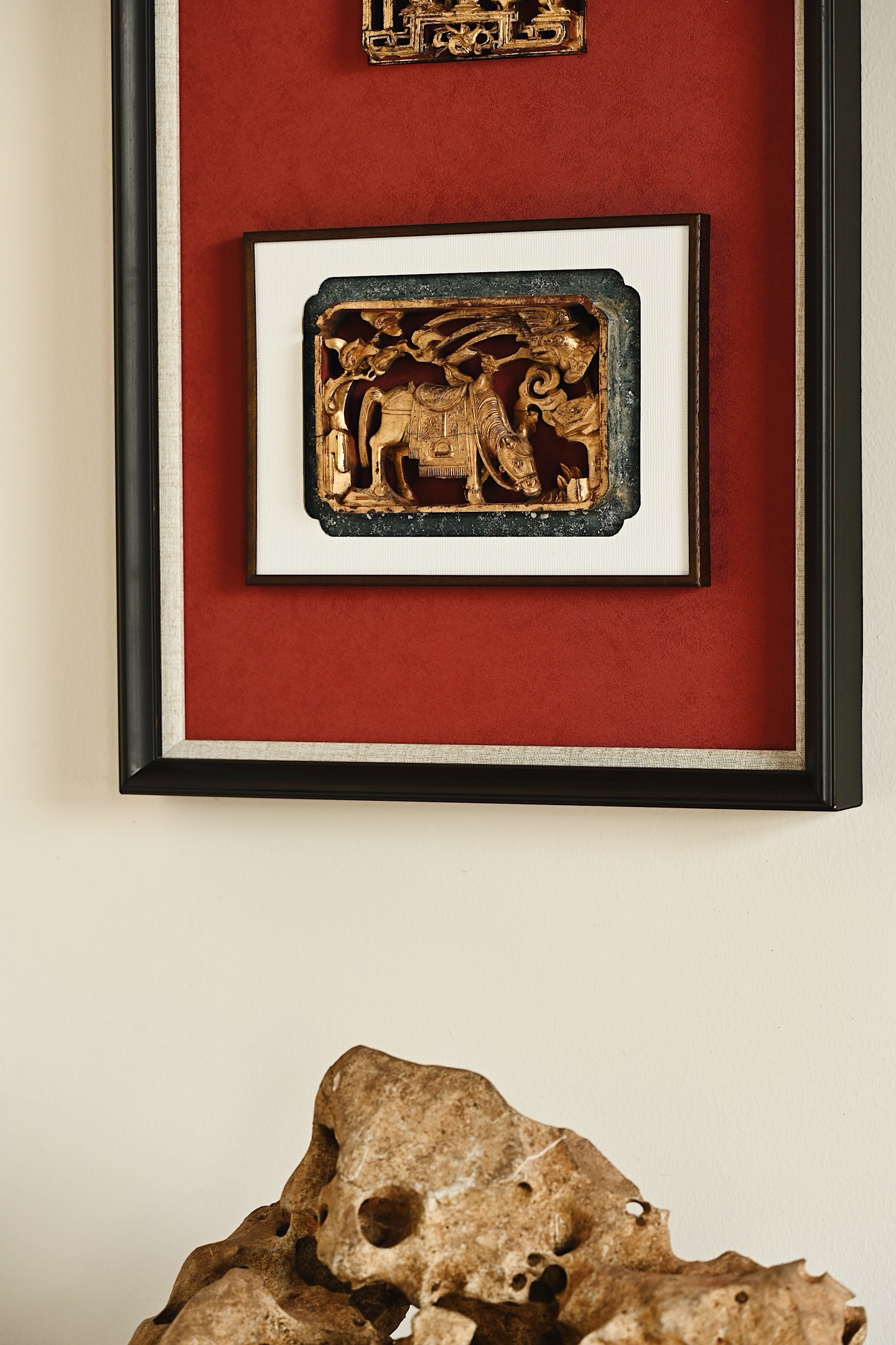 老物件 | 吉祥 挂屏花板岁月感十足，两片组合而成，宝光内蕴，葫芦、瓶花等寓意富