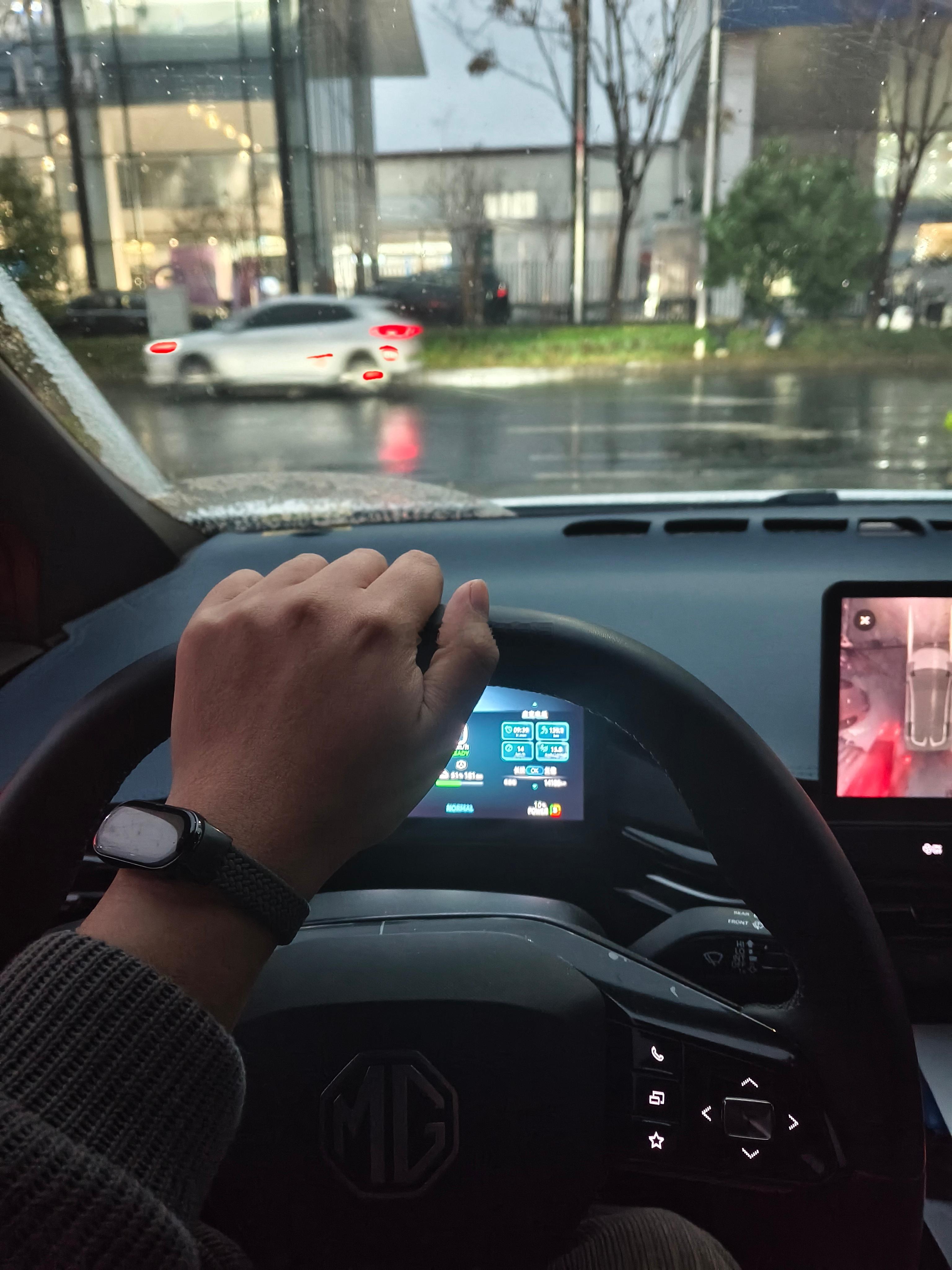 下雪啦 一周又过去了兄弟们这周过得怎么样你们那里下雪了没有 