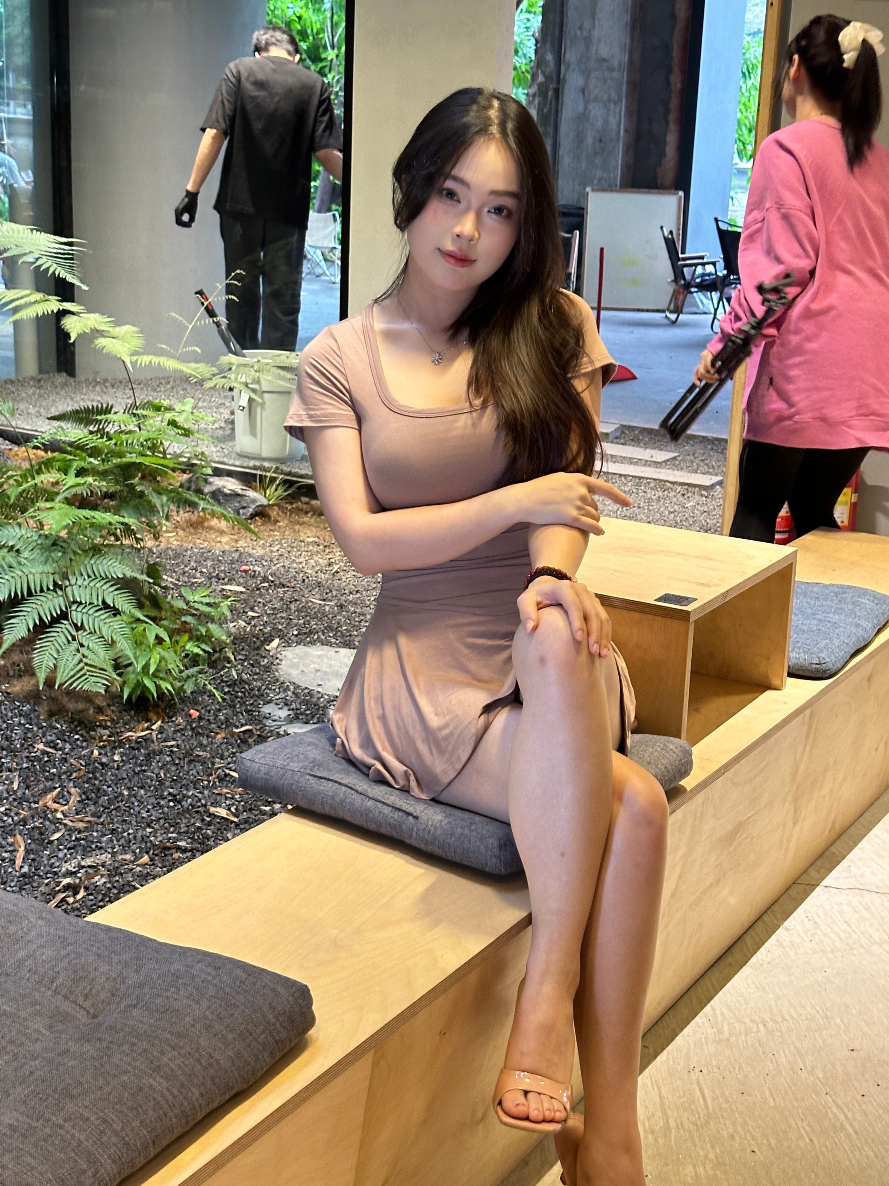 p1是超声炮+下颌缘后。234是没做之前的照片。感觉好像………不知道了。 ​​​