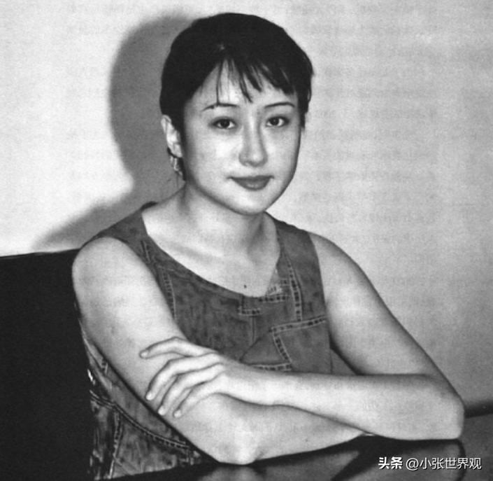2001年，空姐杨旸与有妇之夫郭介明相会，二人温存过后，随即发生冲突，冲突的结果