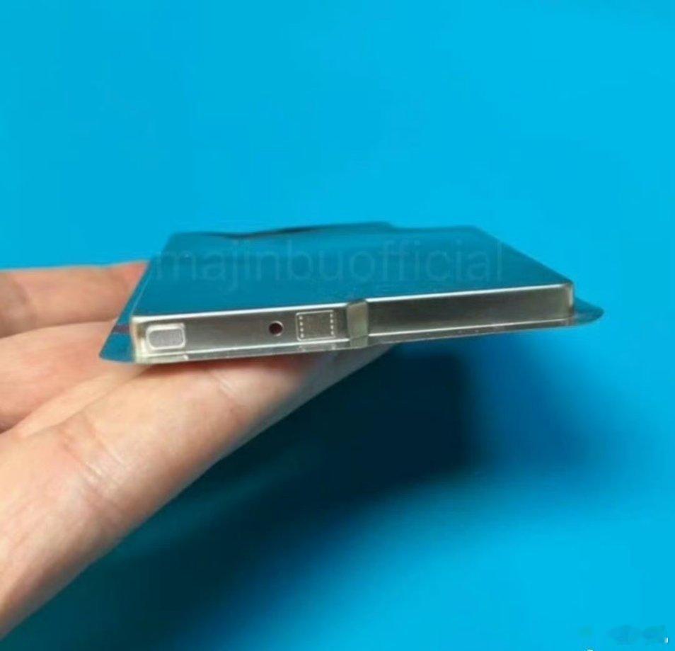 iPhone17Air电池曝光据说iPhone17Air电池的电池容量约为 29