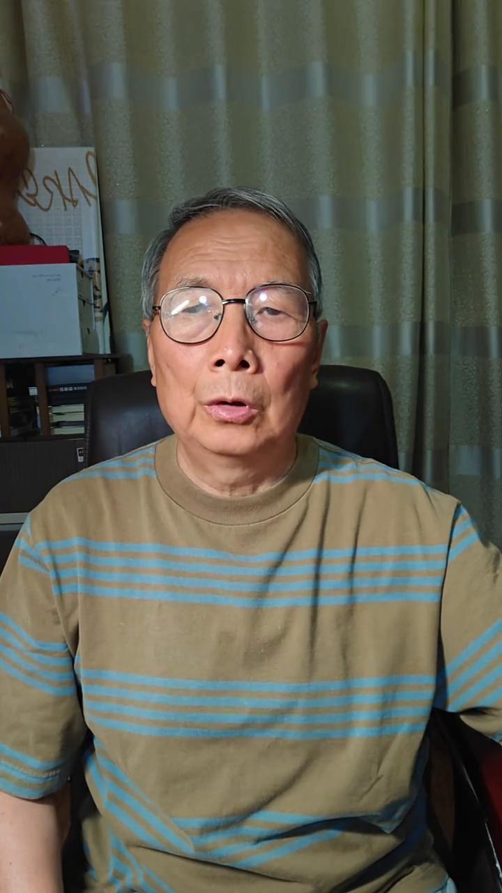 中国女排世联赛大名单公布。
各位网友大家好，现在来说说刚刚公布的中国女排世联赛大