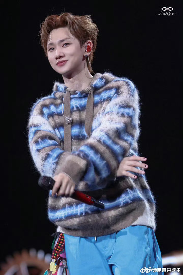 汪苏泷要让大家吃的很饱 汪苏泷是永动机吧！三个月三个主题演唱会，新专辑+5月巡演