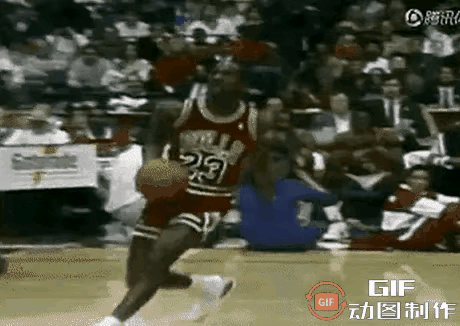 乔丹的滞空能力真的是人类的天花板，就现役NBA球员能在空中做两个动作的没几人，但
