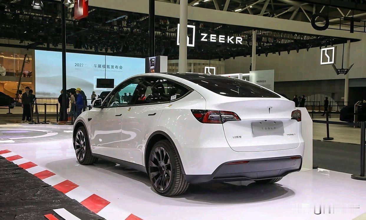 2021年Model Y搭载78.4度电池数据：2021年这款电池续航640公里