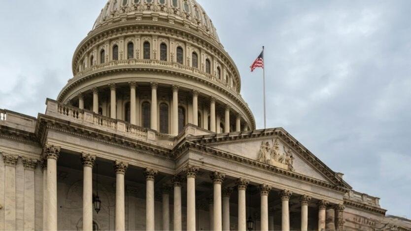 美国国会通过了2026财年国防预算案，该预算案预计军费开支将达到创纪录的9010