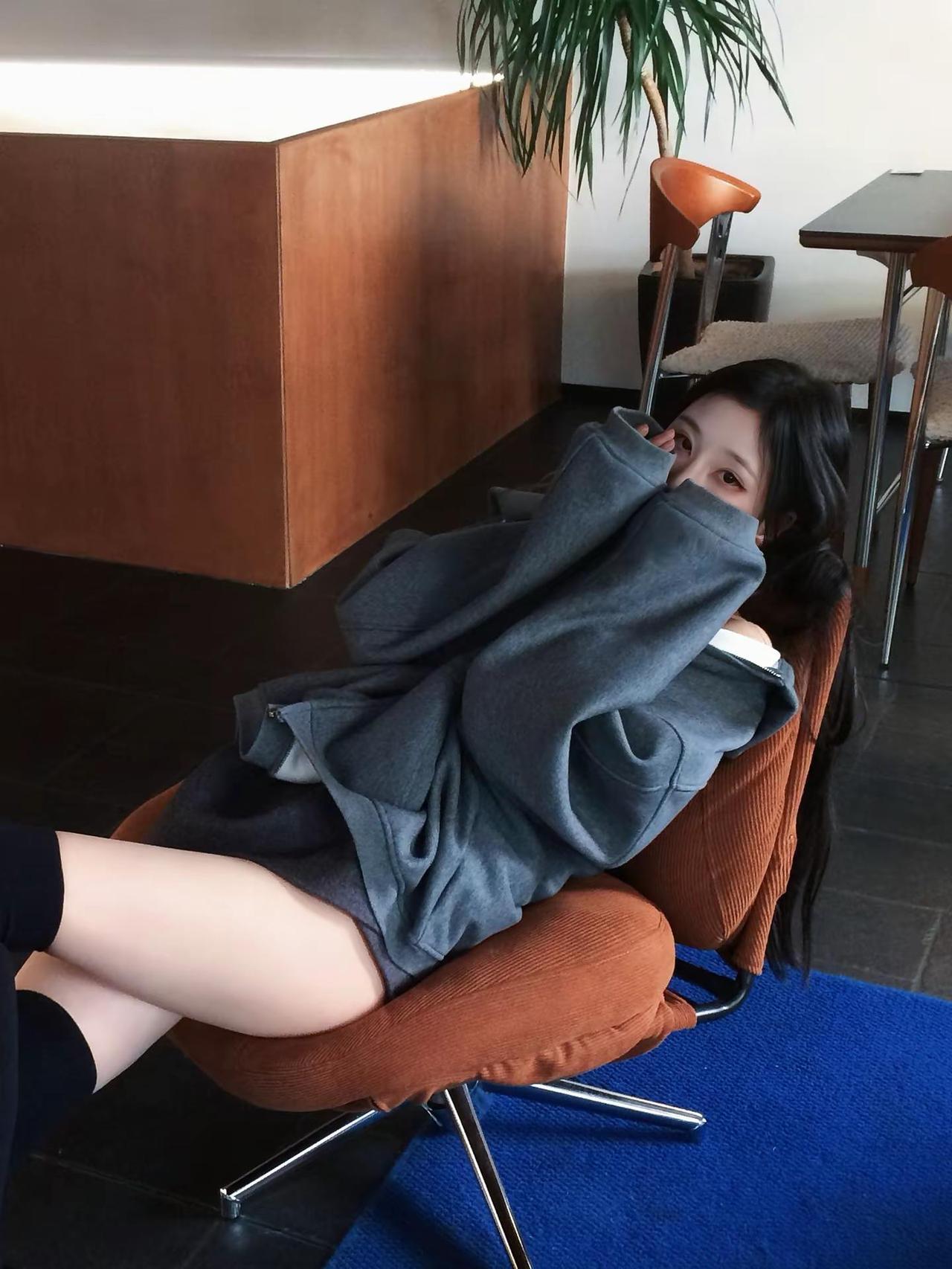 明明你也想我吧 怎么不敢再往前