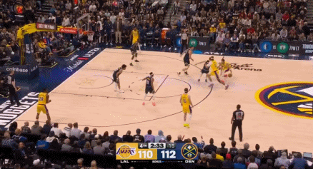 东契奇三不沾，疯狂要挑战！
雷迪克无奈：我没挑战了😟！

这是湖人距离追平和反