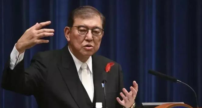 近日，日本前首相石破茂在接受一家电视台采访的时候说：当年（二战时期）日本和美国的