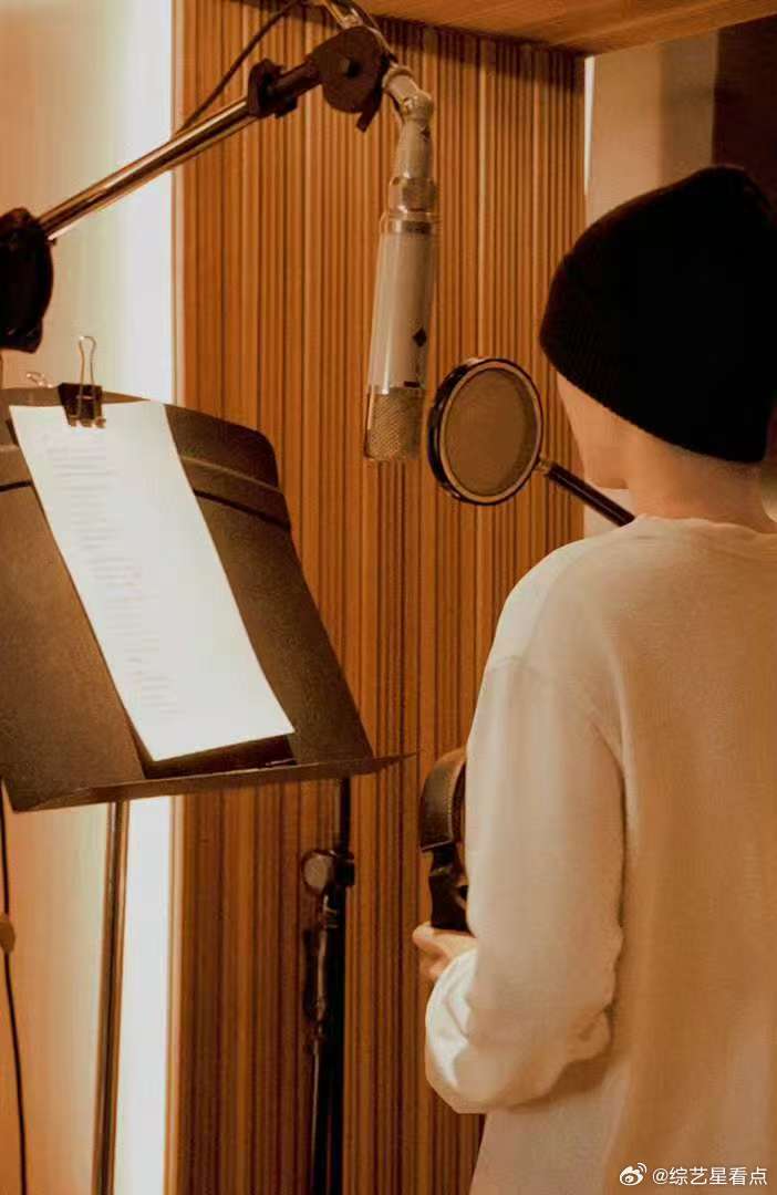 王俊凯准备惊喜、王俊凯在练啥歌 天呐王俊凯这是在准备什么惊喜啊！在练什么歌好期待