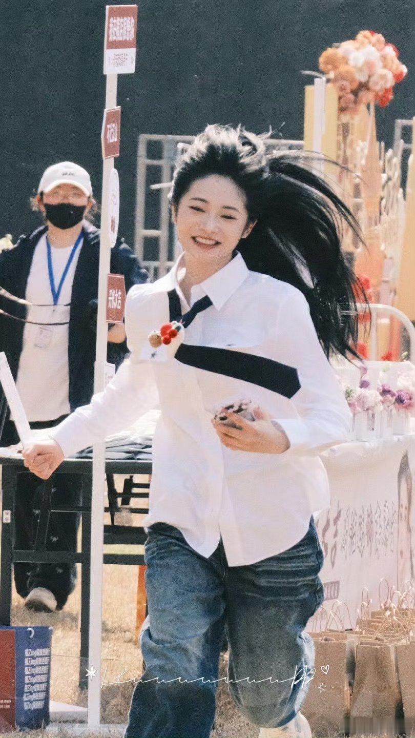 周洁琼不参与I.O.I回归真的好想好想pinky完全白月光 可惜了 