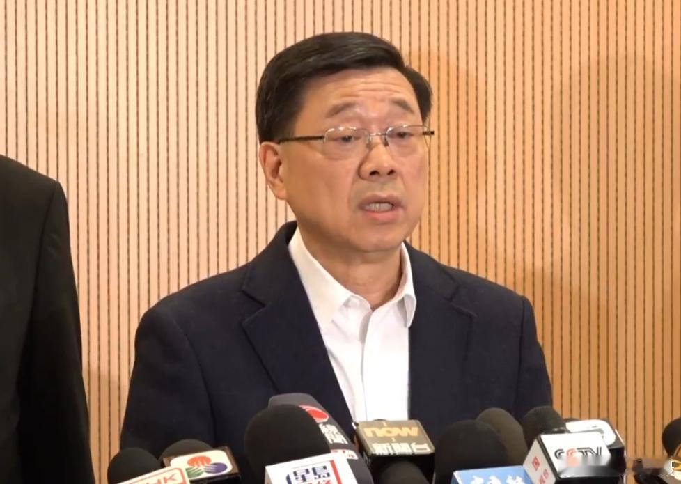 香港火灾 港媒快讯：特首李家超表示极度难过，指至今火警造成36人死亡，279人失