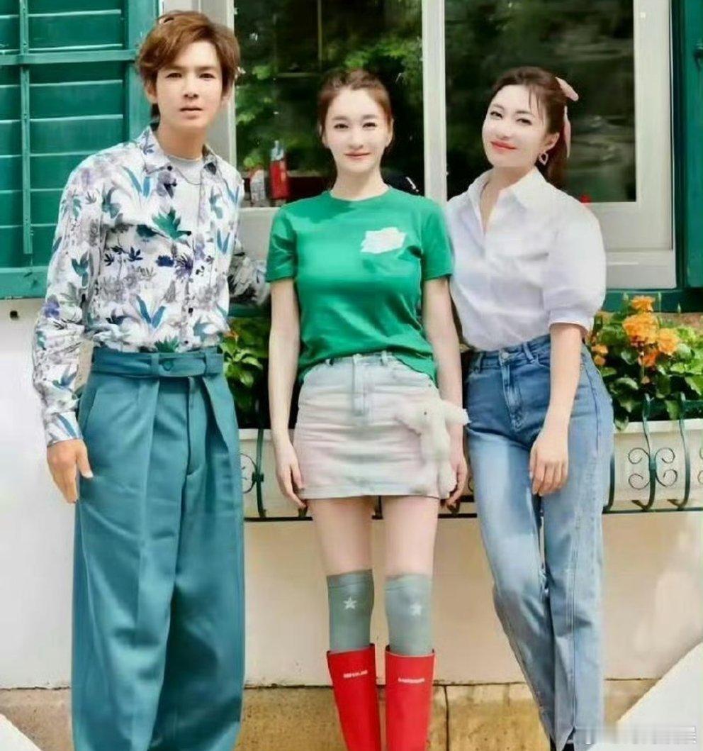 李小冉早期生图 状态怎么样 