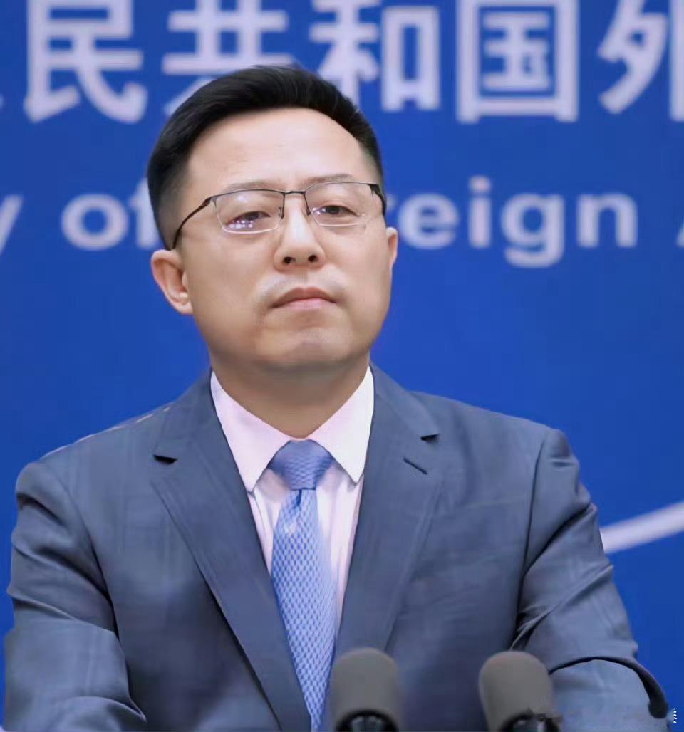 赵立坚 今天是五四青年节，愿你以梦为马，青春不负昭华，灿烂如花，向着梦想努力奔跑