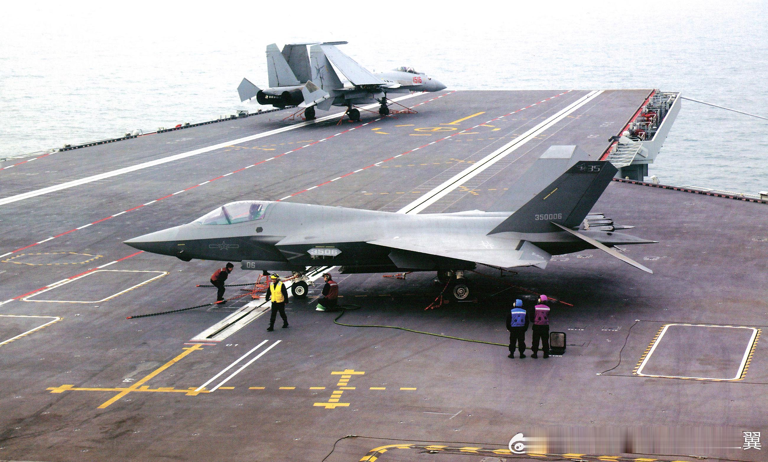 福建号双雄歼-15T和歼-35 