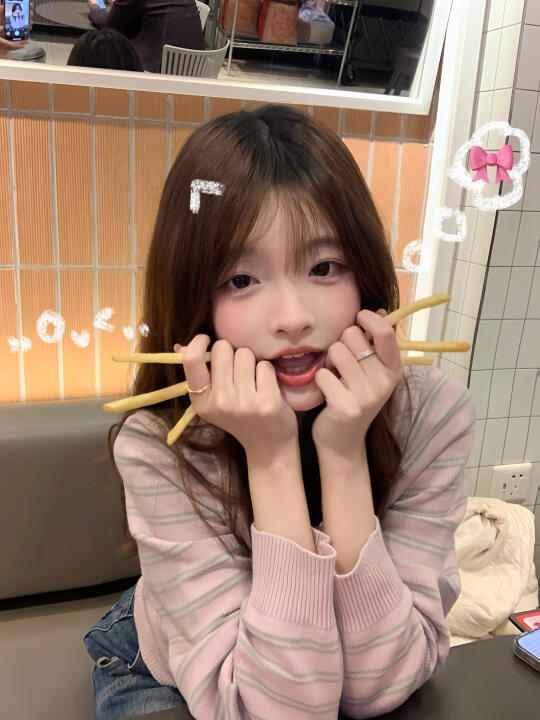 🍔• ᴥ.-🍟麦门小猫