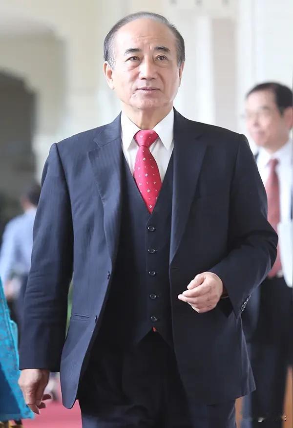 台湾政坛活化石王金平喊"统一"比马英九还激进！
 谁能想到，台湾政坛的"不粘锅"