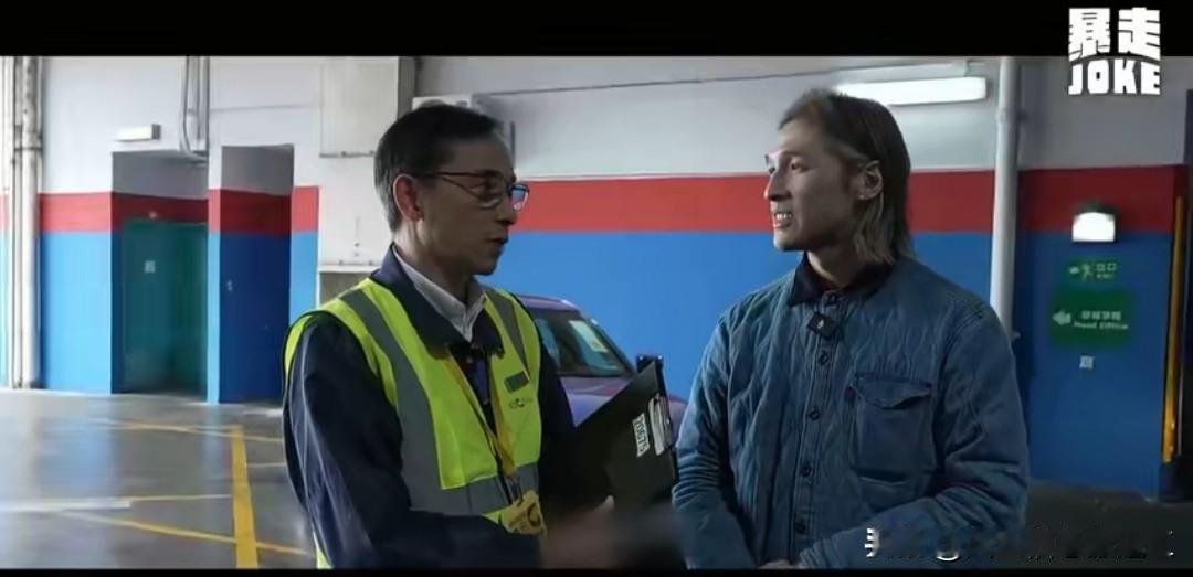 香港歌手收入减少开巴士

现年41岁的黄又南是前男团Shine的成员之一，后各自