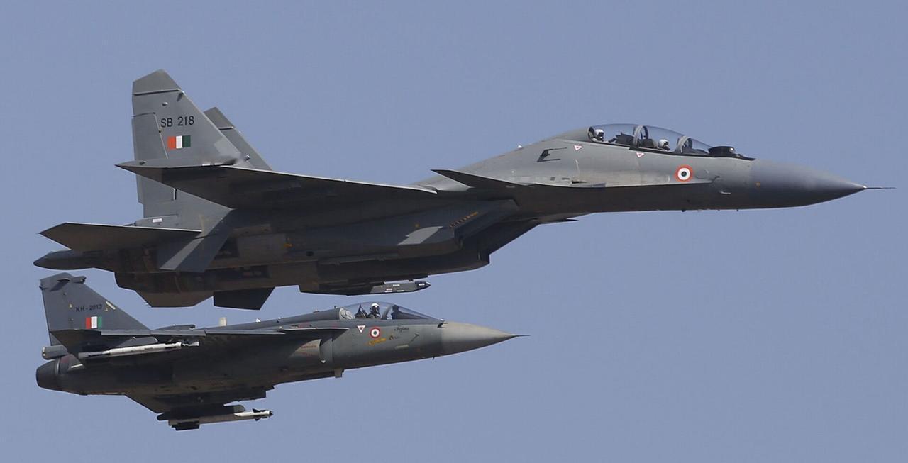 印度空军正面临一个尴尬的现实：他们缺飞机，缺得厉害。外媒最近报道，印度和俄罗斯可