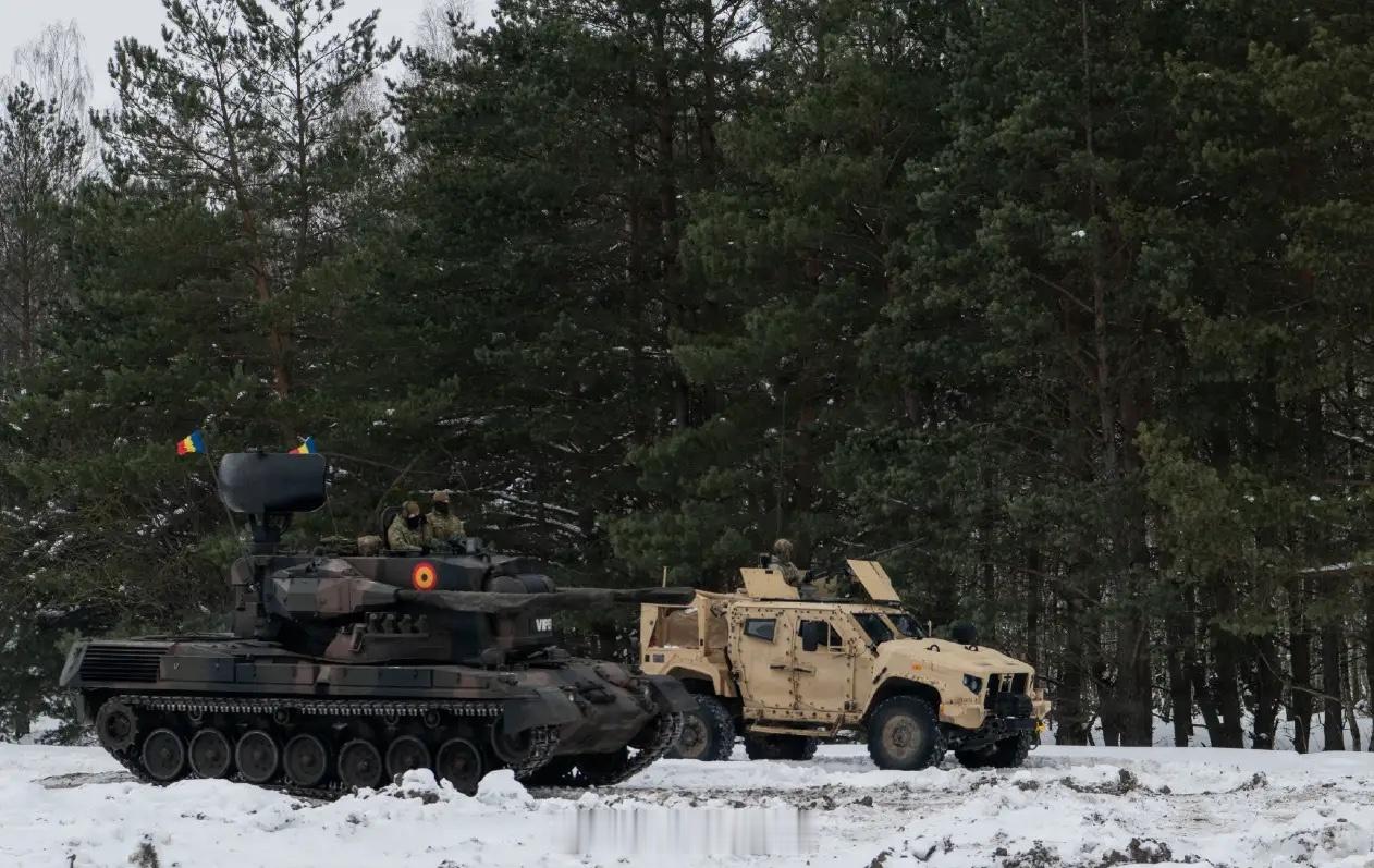 俄罗斯对外情报局消息，英国和法国准备使用核武器武装乌克兰！如果这个事情是真的，那