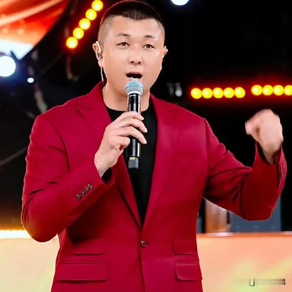 全民歌王争霸赛看点多
   王铁蛋的我想吟诗一首，《啊——收了个徒弟认了个妈，吃