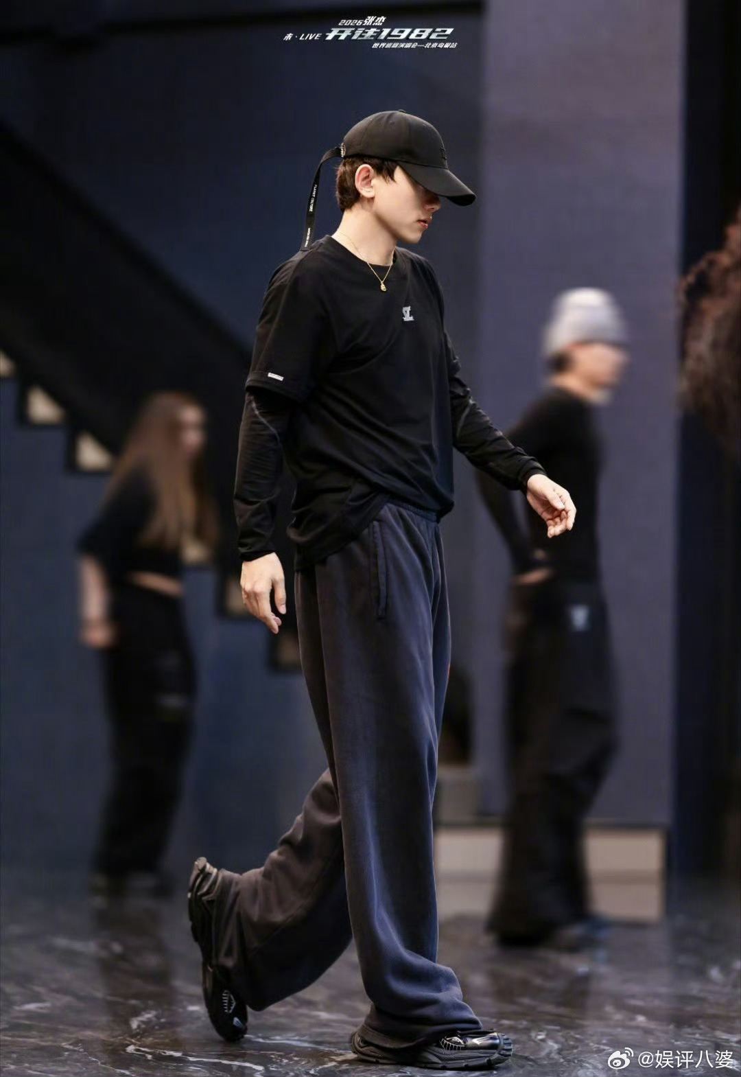 张杰火车开进鸟巢了 原来张杰演唱会真的把火车开进鸟巢了🚞!这是什么顶级浪漫舞美