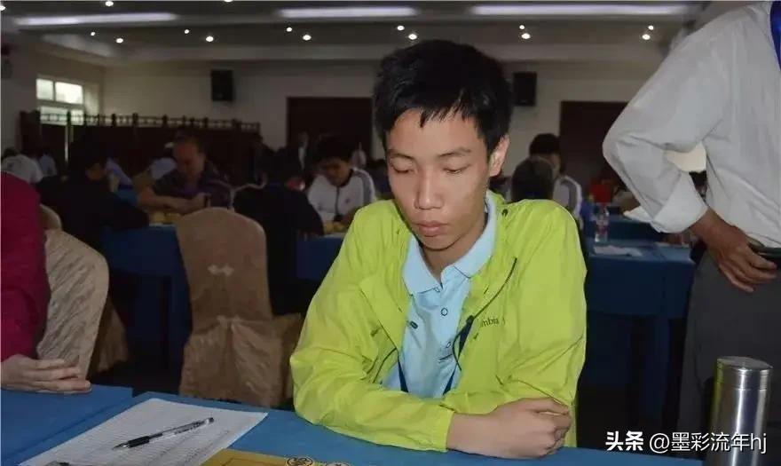 五羊杯冠军揭晓前，准冠军程宇东缘何掩面哭泣？
今年五羊杯公开组决赛，程宇东不负众