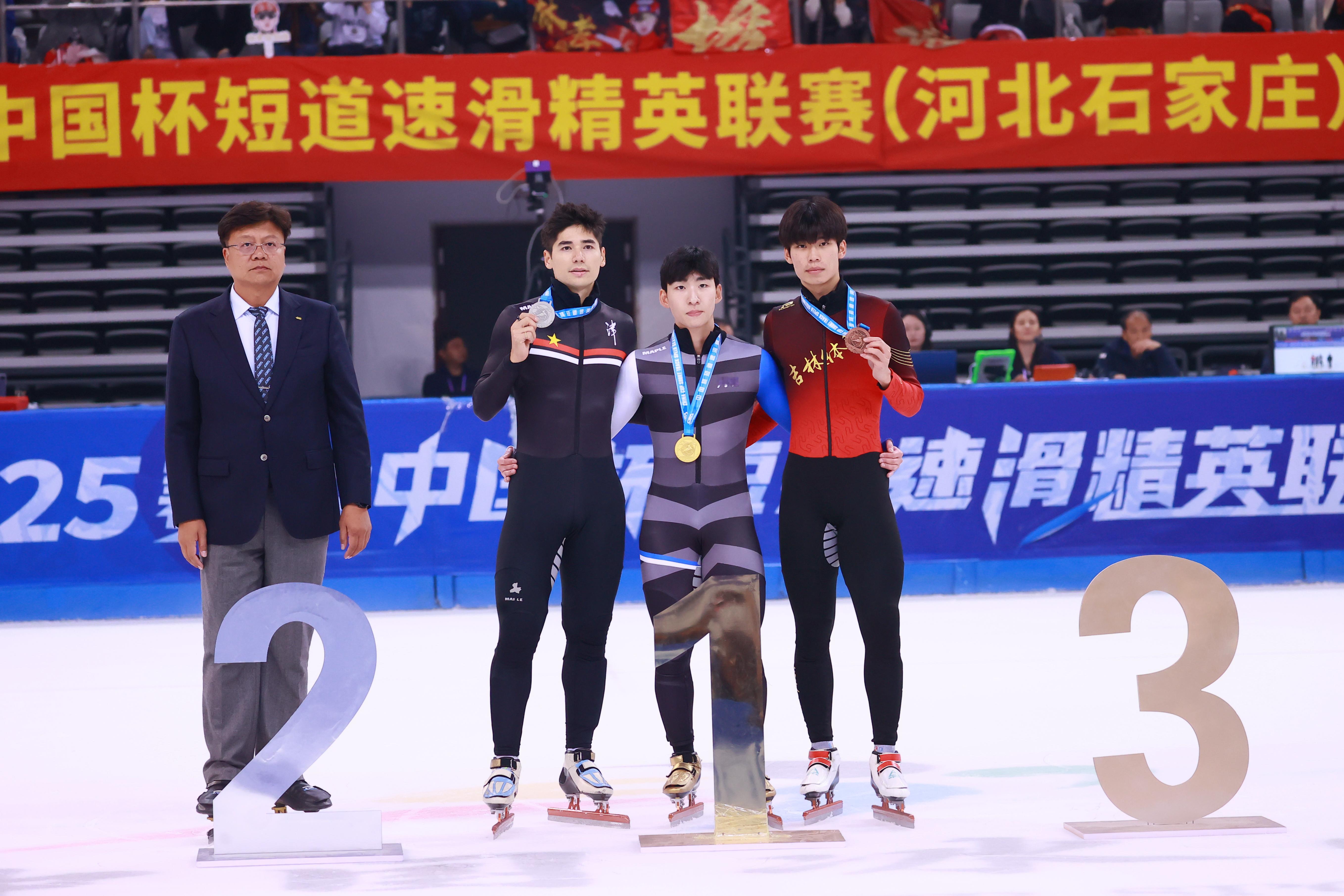 #短道速滑精英联赛石家庄站##林孝埈1000米夺冠# ​恭喜孝埈！ ​​​