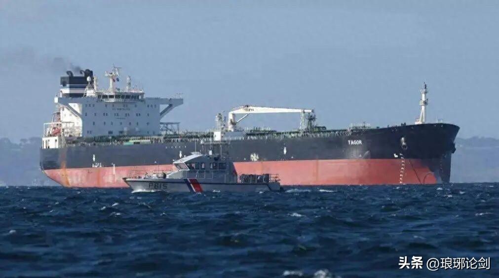 公海直接扣俄油轮，法国这么做合规吗？

最近海上这件事热度居高不下，法国特种兵当