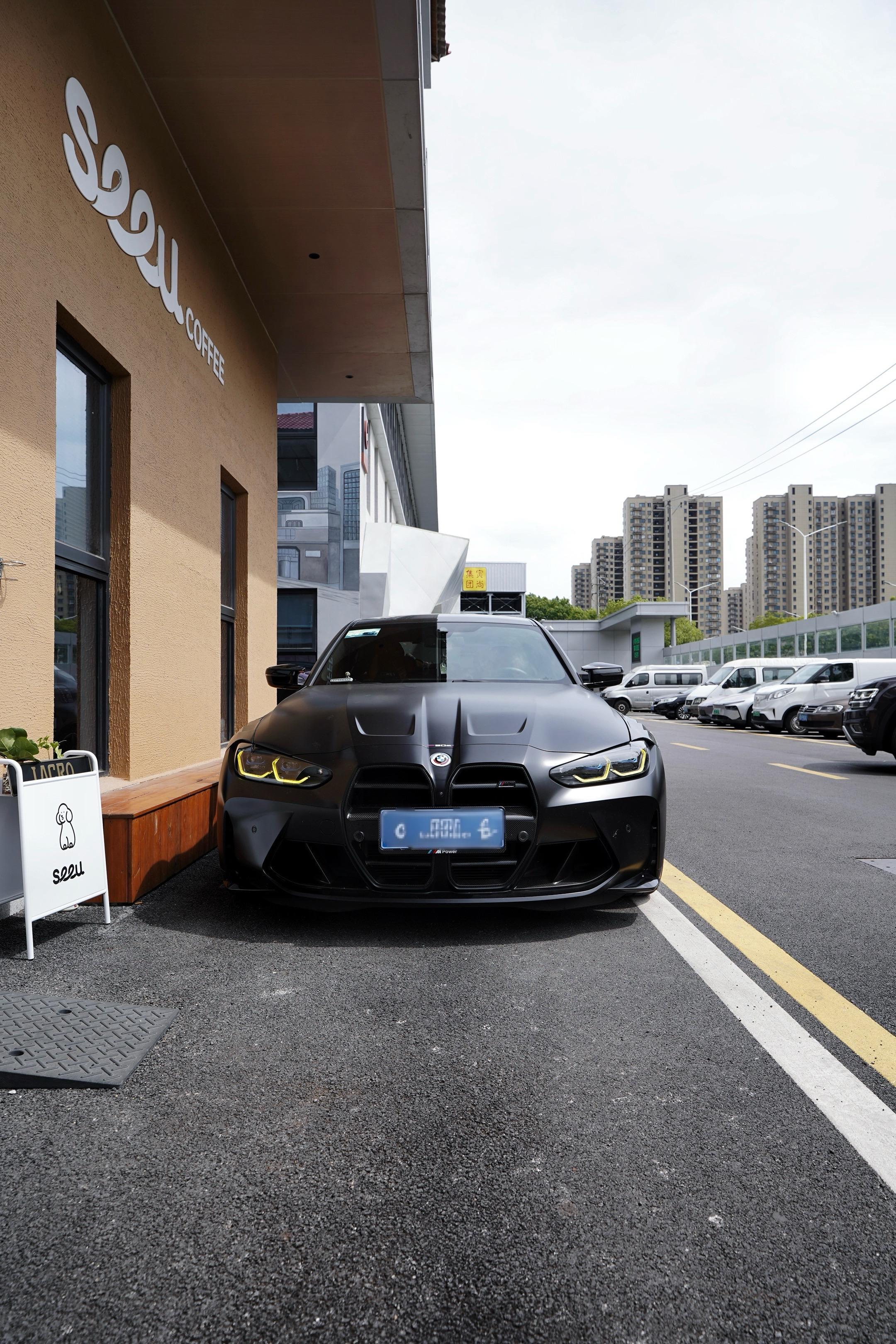 每个男孩都绕不过一台宝马三系。更何况是一台后驱的M3