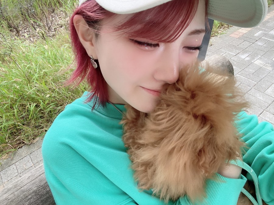 她的最佳人生伴侣果然是🐶自从天使来了精神状态好多了，生活也规律了，每天能散个步