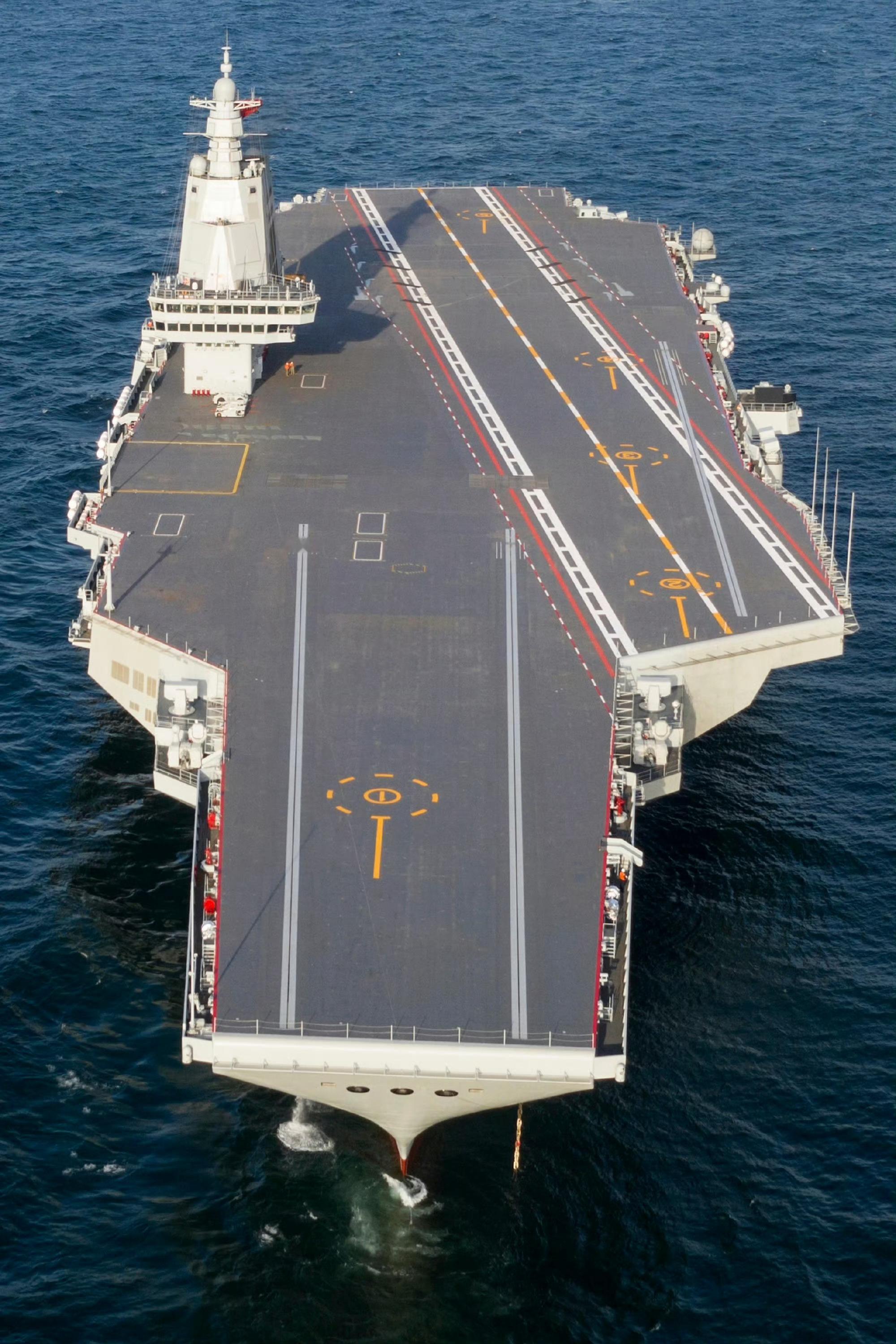 福建舰 即将入列? 期待😋 ​​​