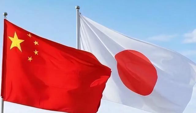 日本为何总敢对中国步步紧逼、反复试探？毛主席在《论持久战》里点过关键：日本敢于欺