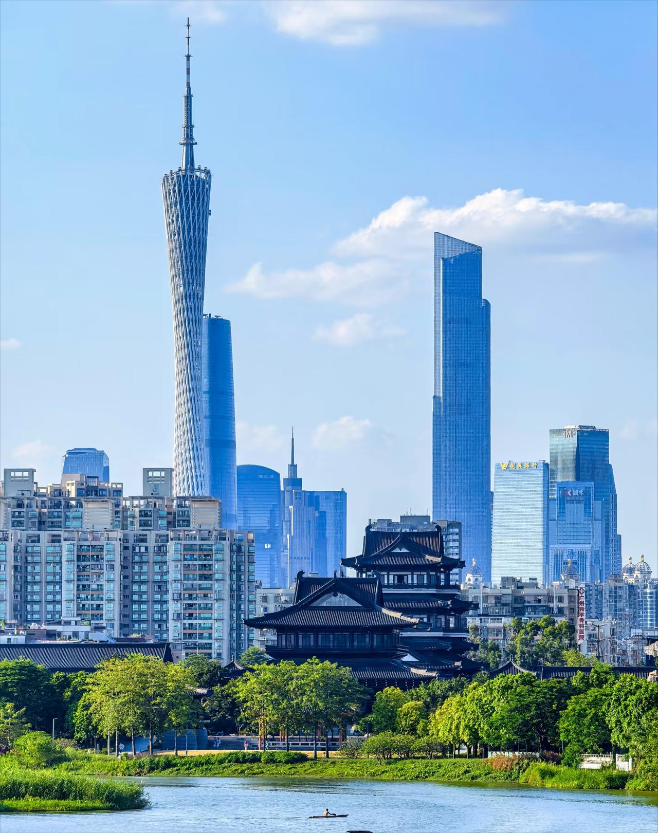 近日，广州一位26岁的女事业编很是痛苦，她与男友都到了订婚的地步了。但却因为一件