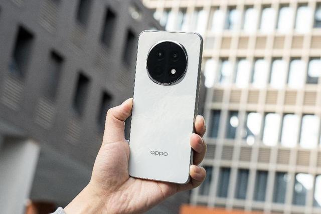 OPPO A5 Pro实测：满级防水+极寒抗冻，冻成冰也能正常用！